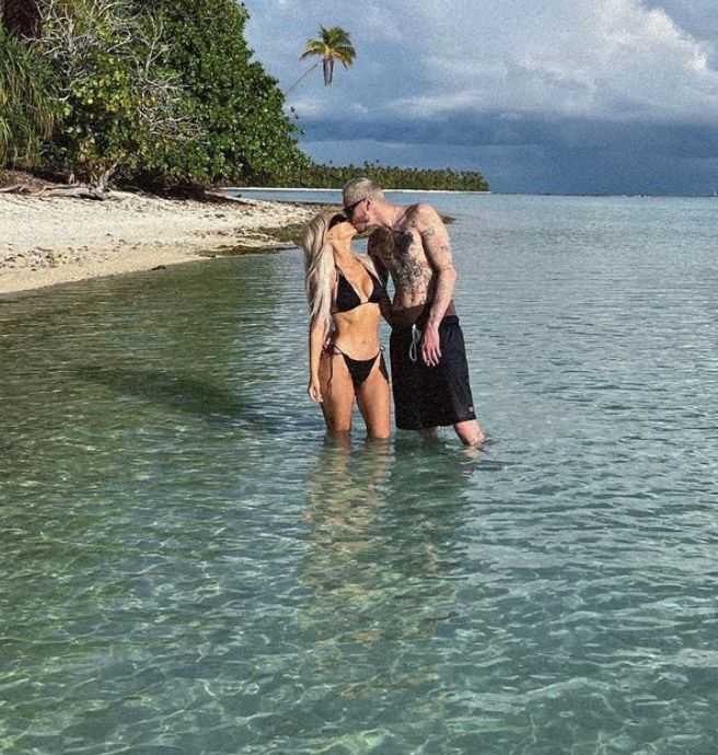 کیم کارداشیان پیت دیویدسون